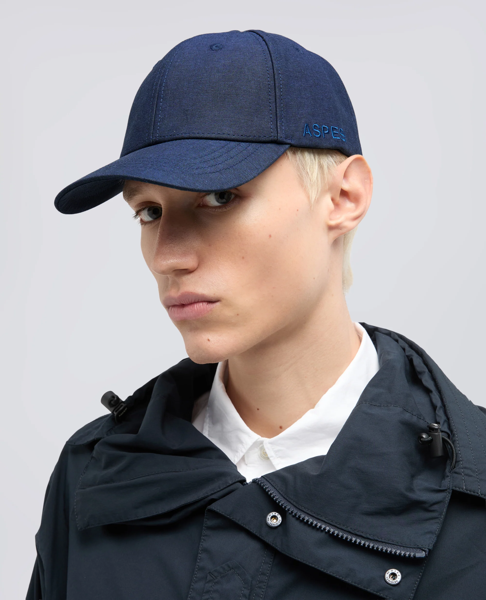 CAPPELLO IN COTONE CON VISIERA E SCRITTA "ASPESI" - BLU - Image 3