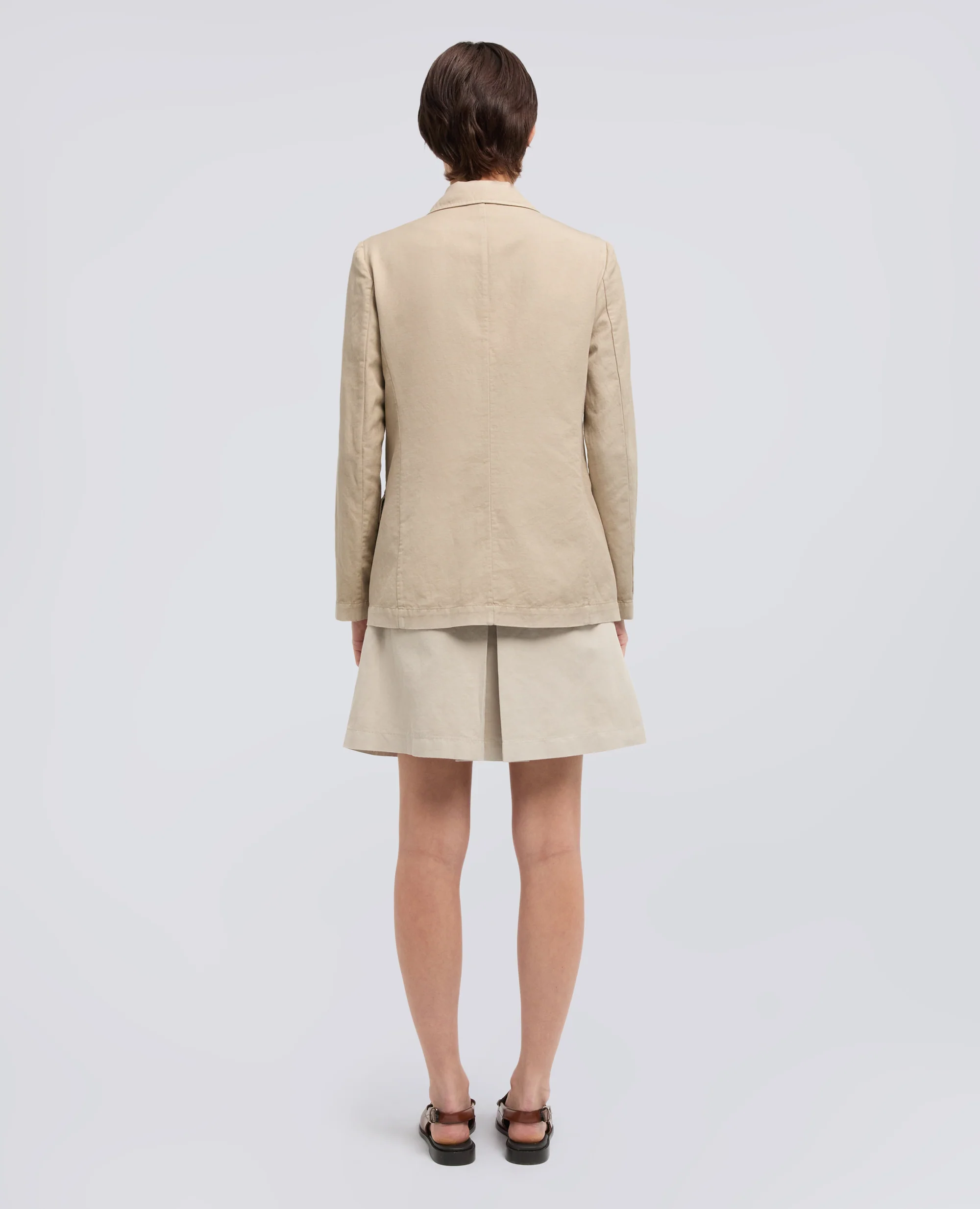 GIACCA MONOPETTO DECOSTRUITA IN GABARDINA COTONE E LINO TINTO CAPO - BEIGE - Image 3
