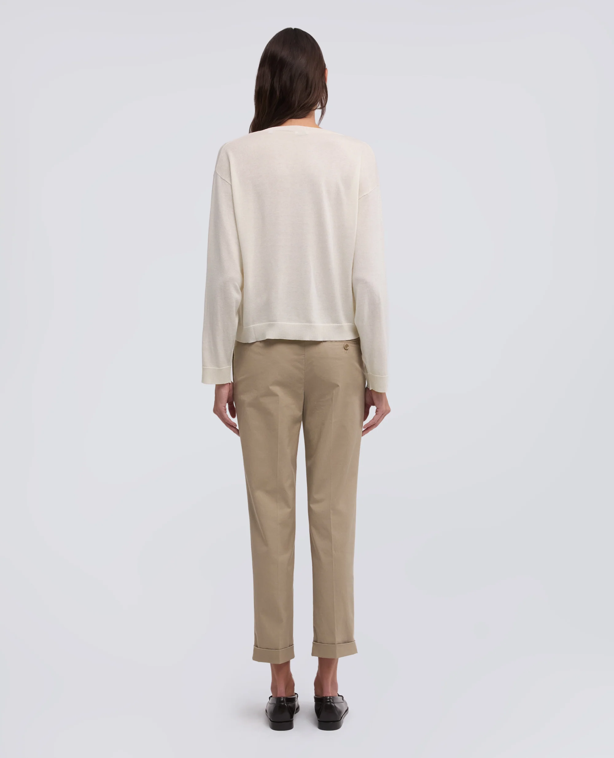 MAGLIA A MANICHE LUNGHE CON SCOLLO A "V" IN FILATO DI SETA, COTONE E CASHMERE - BIANCO - Image 3