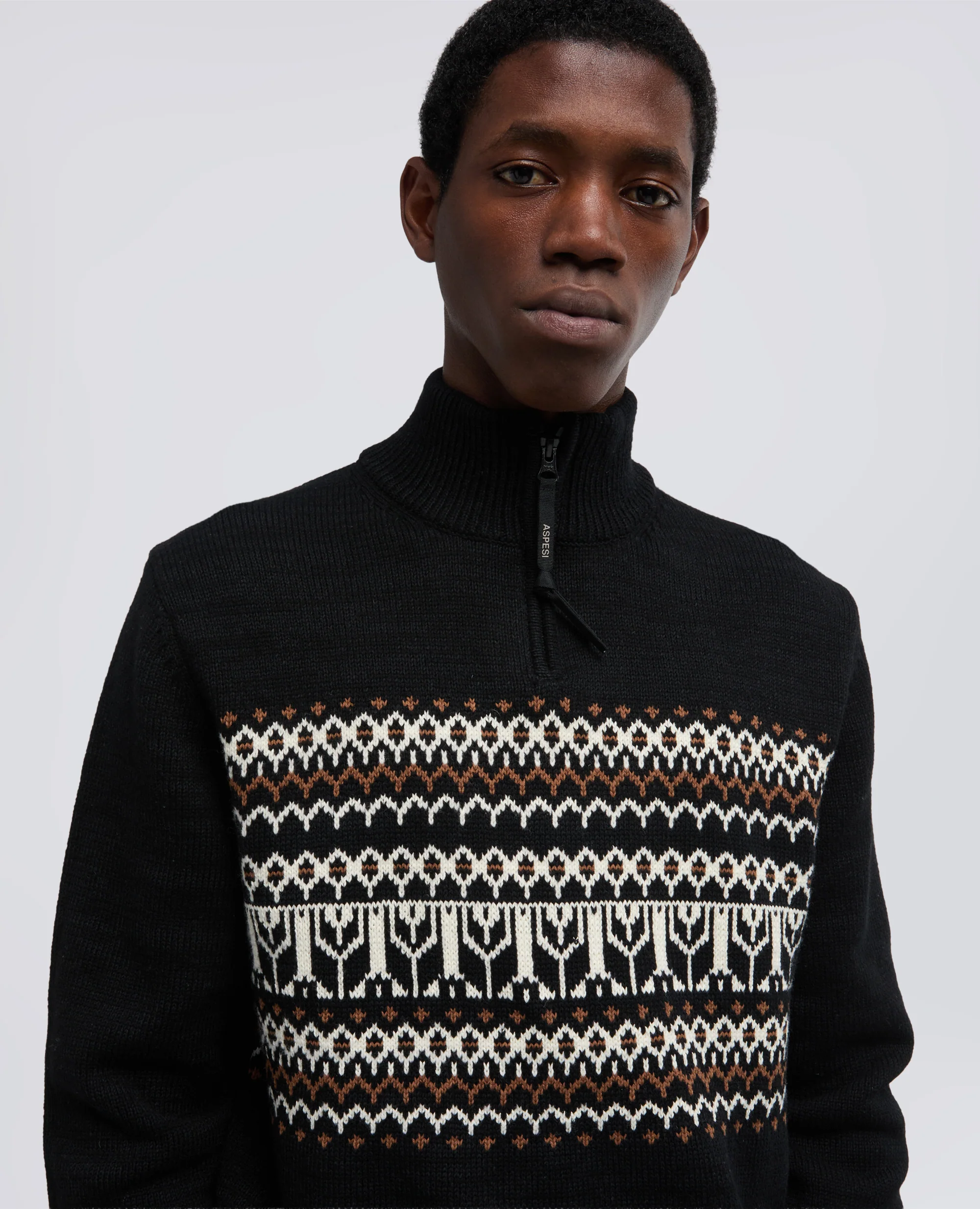MAGLIA CON MEZZA ZIP IN COTONE, CANAPA E LANA - NERO - Image 4