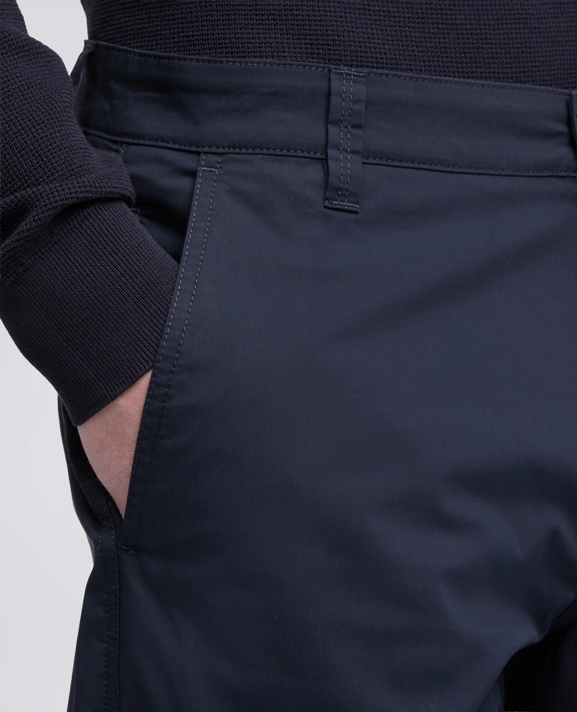PANTALONE CHINO IN POPELINE DI COTONE E NYLON STRETCH - NAVY - Image 4