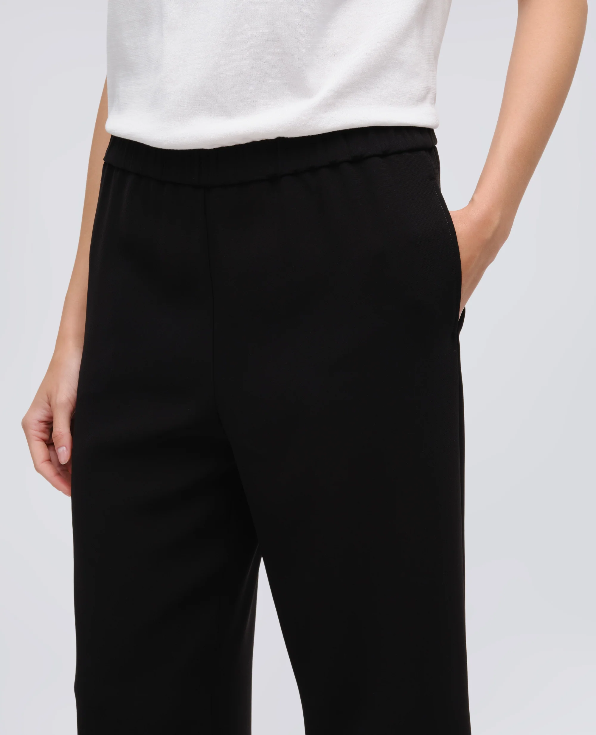 PANTALONE IN CADY CREPE CON ELASTICO - NERO - Image 4